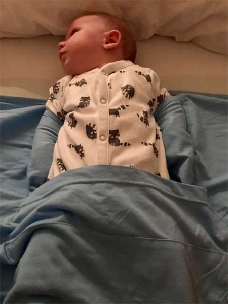 Miracle baby swaddle blanket outlet